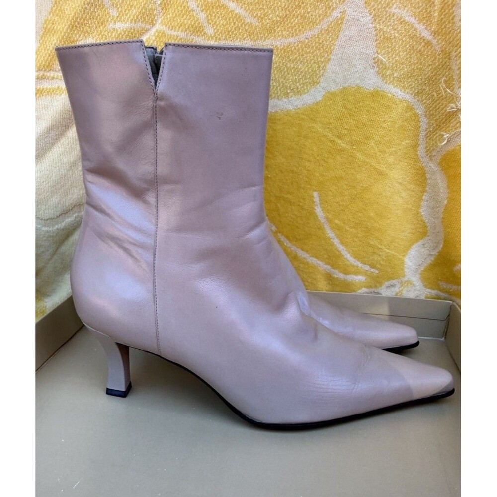 New In Box Enzo Angiolini EAPayton Boot Warm Taupe Size 8.5 Medium